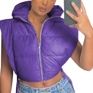 Women's Cropped Puffer Vest with Hood Sleeveless Zip Up